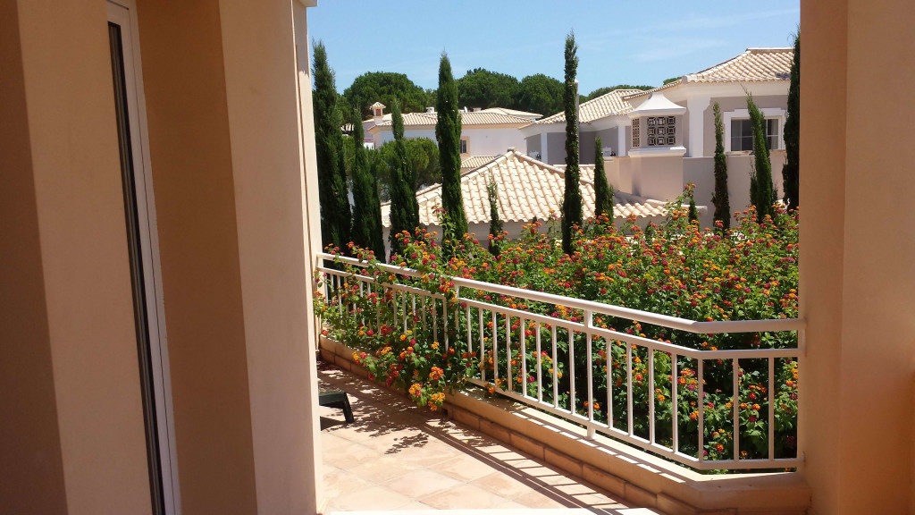 Direct access from all 3 terraces to gardens